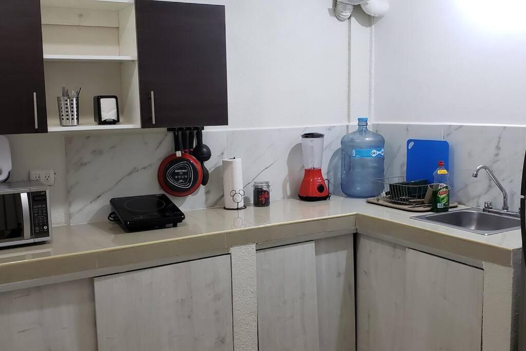 Departamento Comodo Centrico Tv Ac Wifi Cocina Parking, Letra C シウダー・バージェス エクステリア 写真
