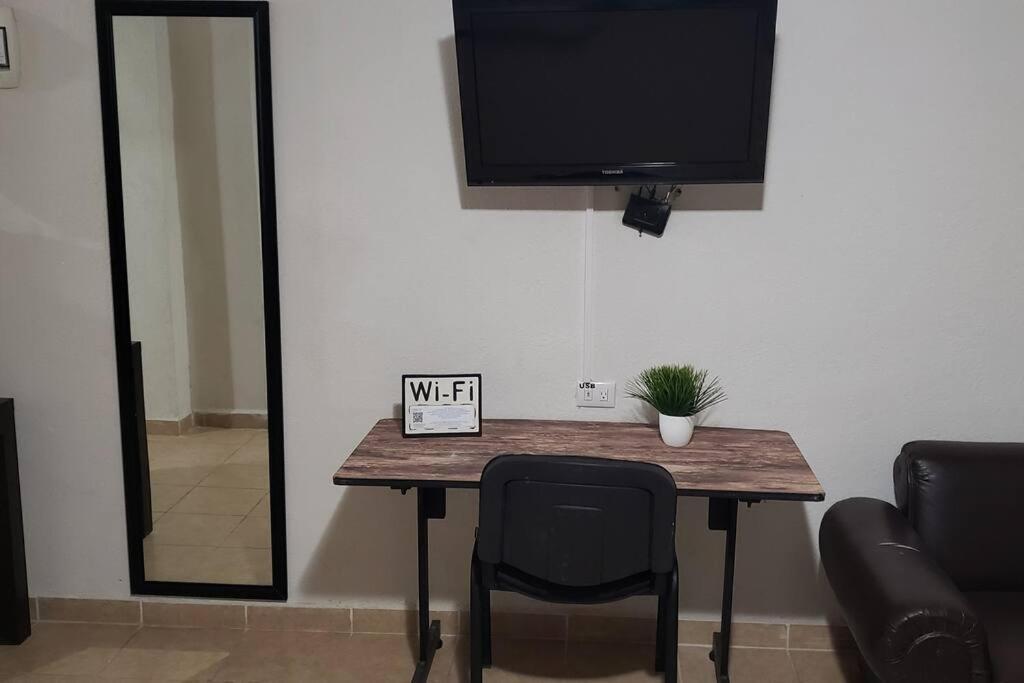 Departamento Comodo Centrico Tv Ac Wifi Cocina Parking, Letra C シウダー・バージェス エクステリア 写真
