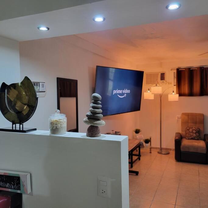Departamento Comodo Centrico Tv Ac Wifi Cocina Parking, Letra C シウダー・バージェス エクステリア 写真