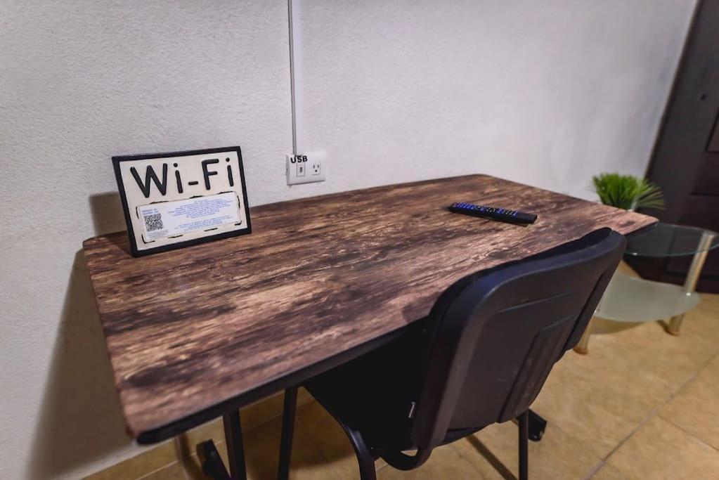 Departamento Comodo Centrico Tv Ac Wifi Cocina Parking, Letra C シウダー・バージェス エクステリア 写真